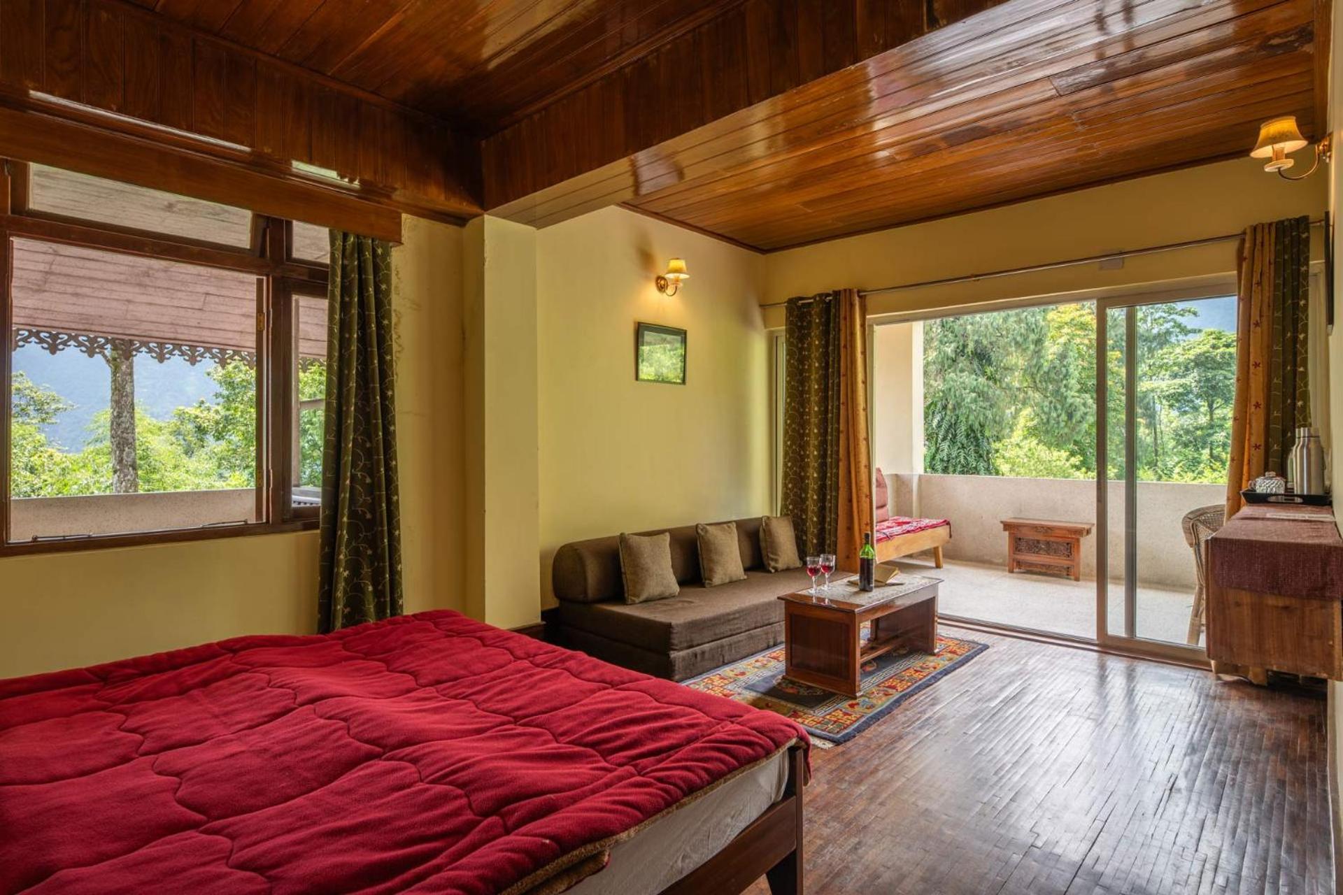 La Ipsing Farm: Heritage Orchard Retreat with Mountain Views Samdong Exterior photo