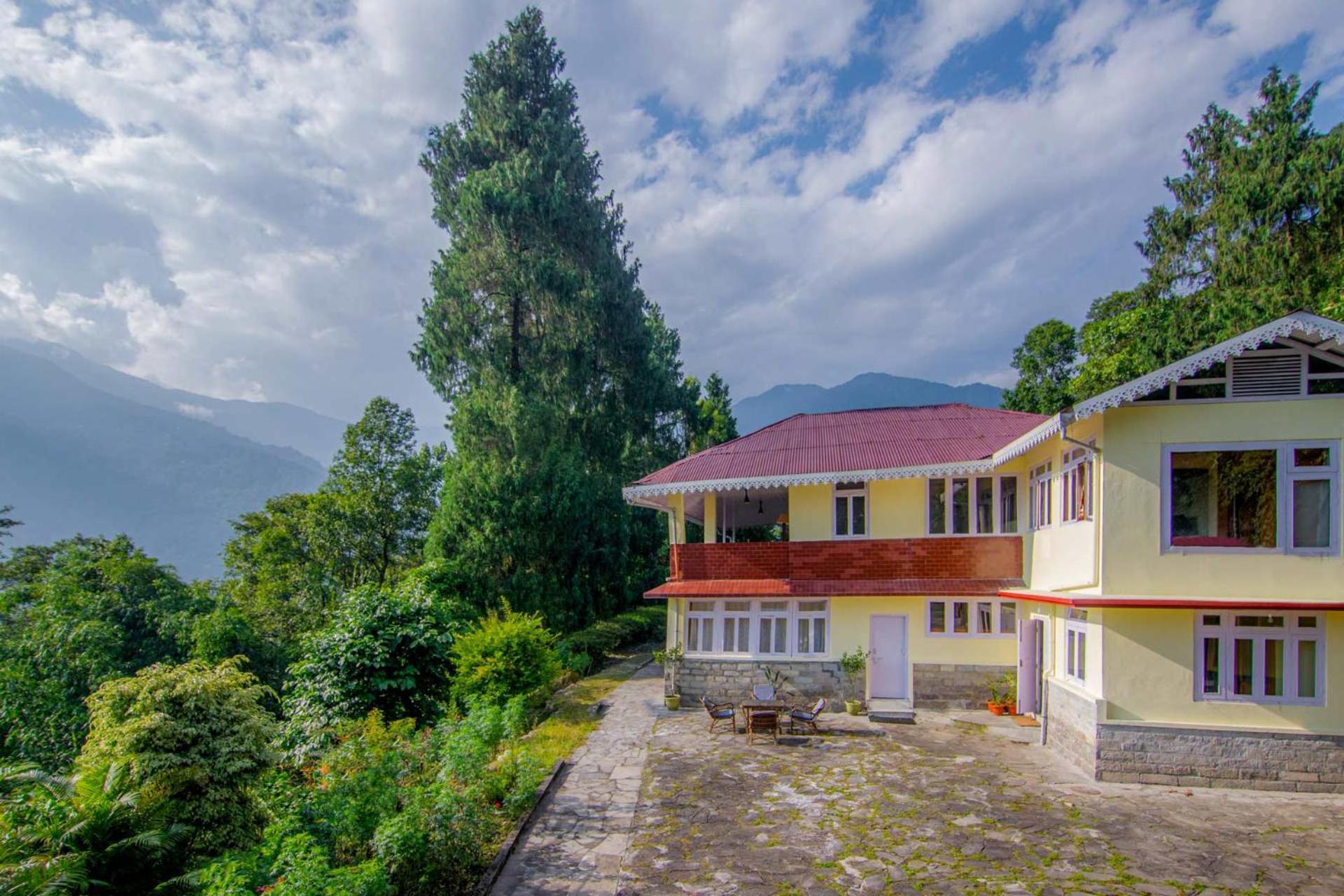 La Ipsing Farm: Heritage Orchard Retreat with Mountain Views Samdong Exterior photo